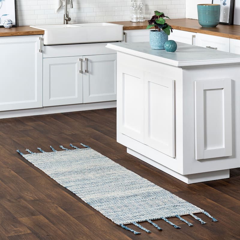 Nuloom Diem Geometric Cotton Tassel Area Rug