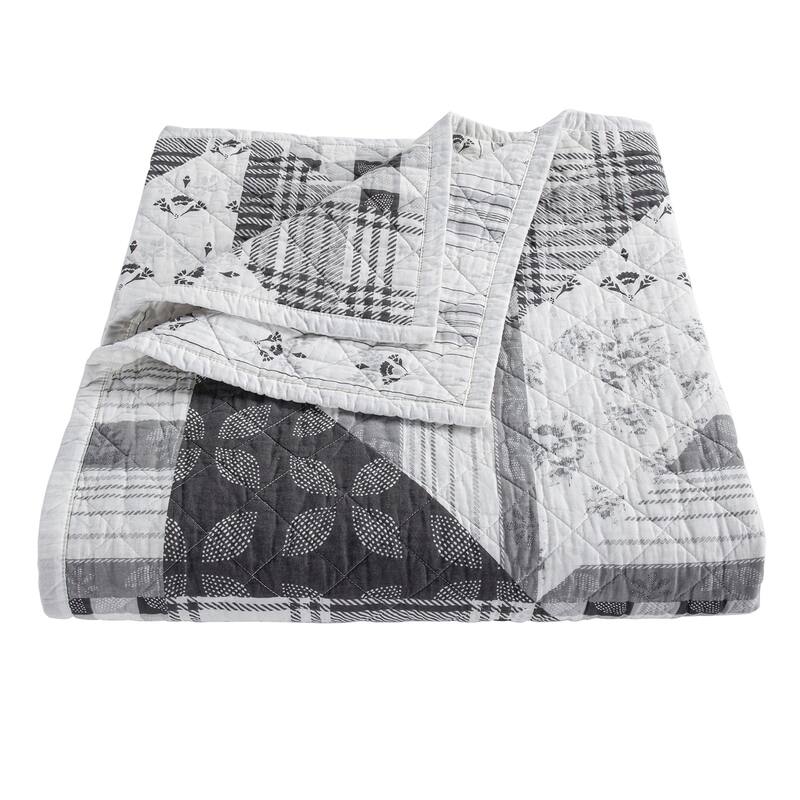 Paseo Road by HiEnd Accents Patchwork Prairie Reversible Quilt Set, 3PC