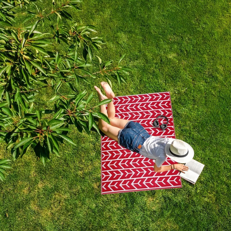 Playa Rug Outdoor Recycled Reversible Plastic Folded Mat/Rug Amsterdam Collection Lightweight & Weather, Water and UV Resistant