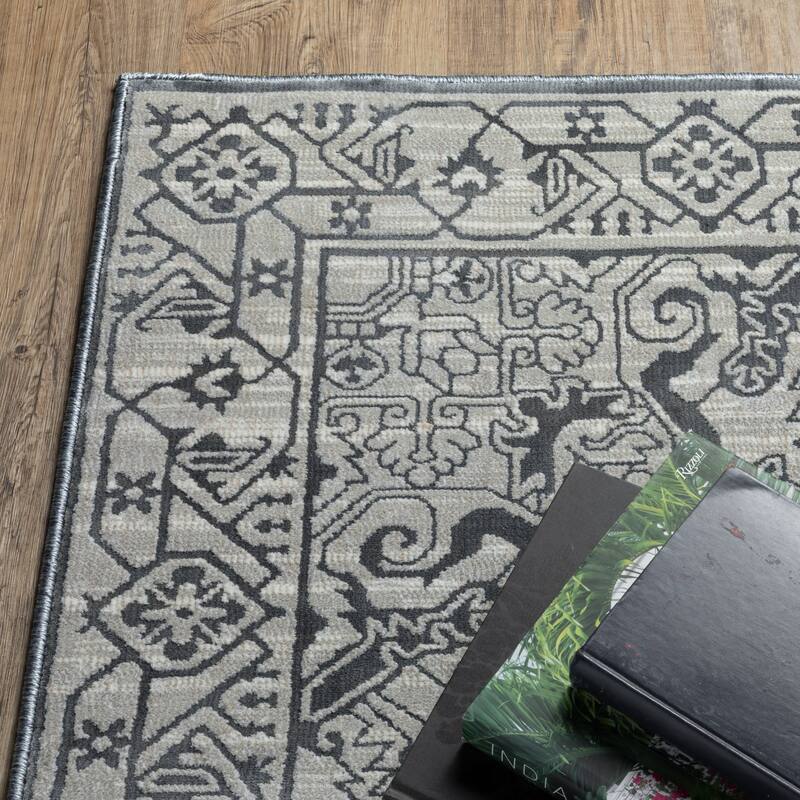 HomeRootsMedallion Traditional Runner Area Rug