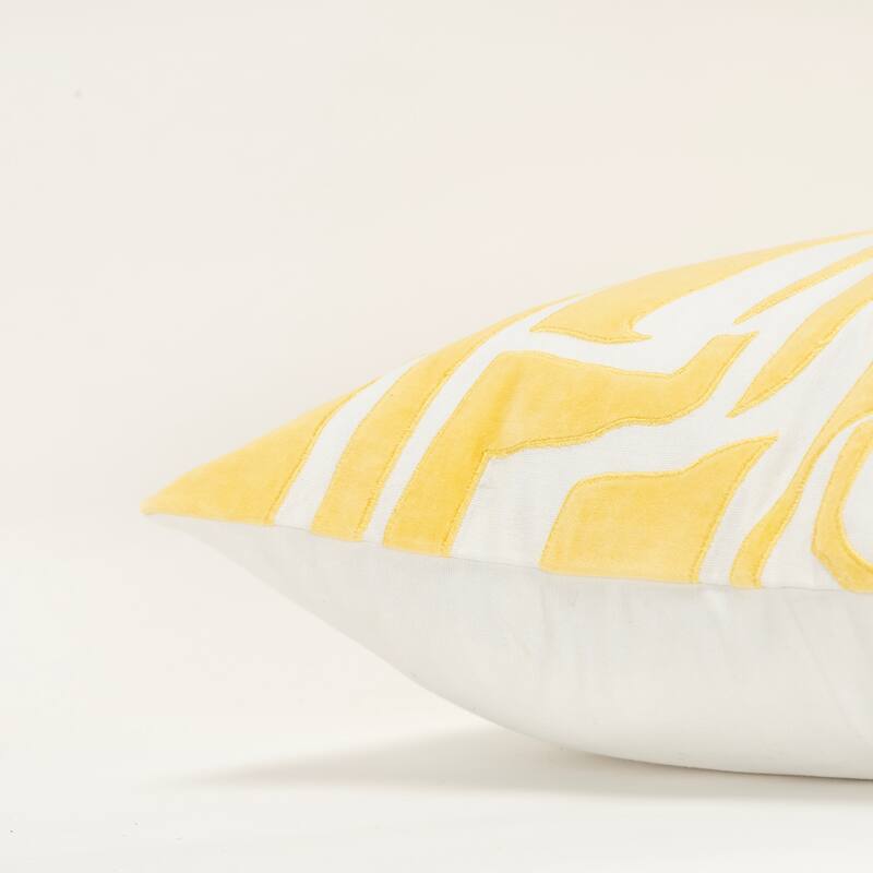 Rizzy Home Contemporary Down Filled Pillow - 20" x 20"