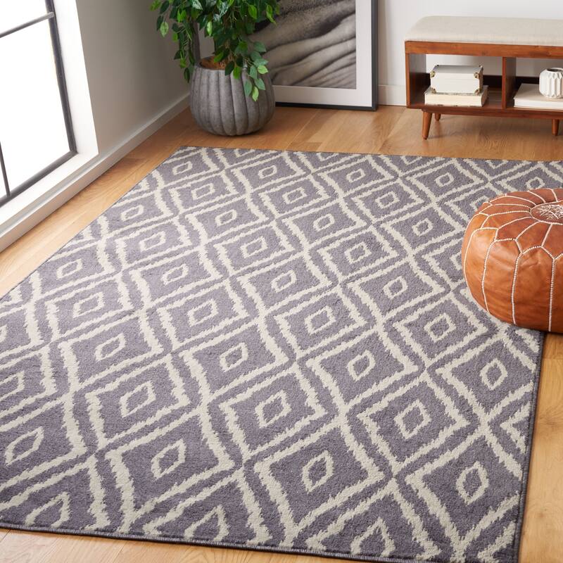 SAFAVIEH Pyramid Whitney Boho Geometric Rug - 6'7" Square - Charcoal/Light Grey