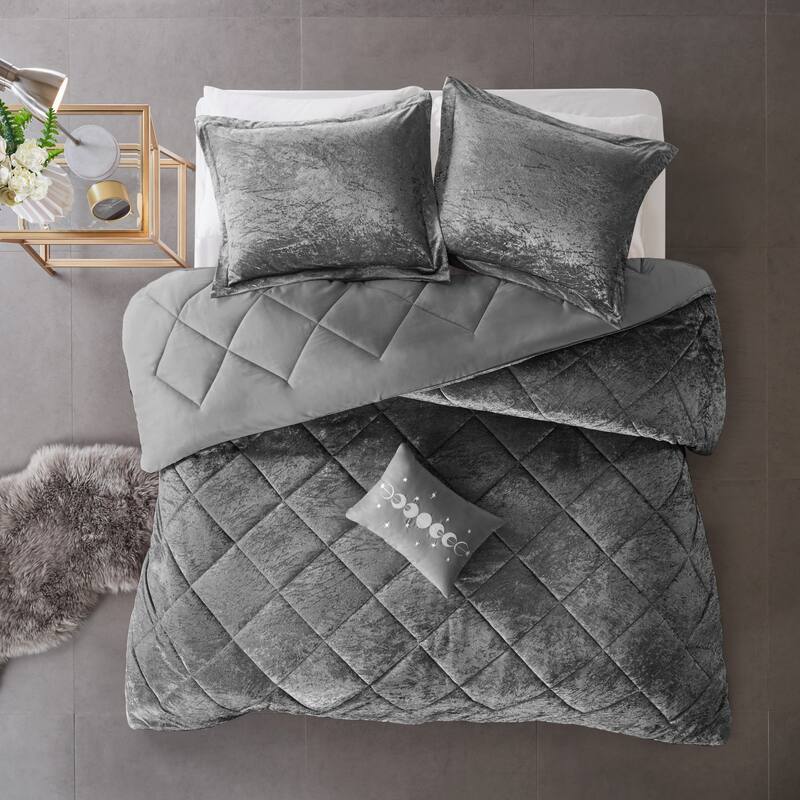 Intelligent Design Isabel Velvet Comforter Set