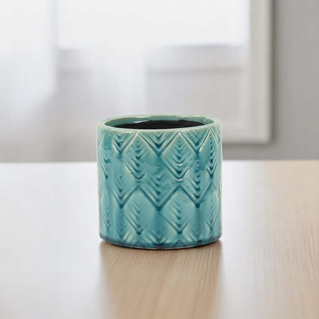 HomeRoots Turquoise Ceramic 22 Ounce Geometric Round Distressed Pot Planter - 5.50 in. x 5.25 in. x 5.50 in.