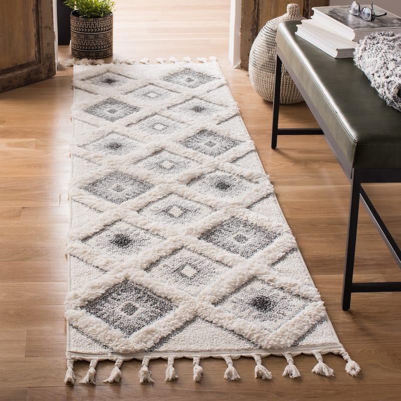 SAFAVIEH Moroccan Tassel Shag Nanke 2-inch Thick Rug - 2'3" x 8' Runner - Grey/Ivory