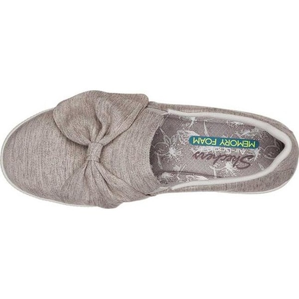 skechers madison ave bow