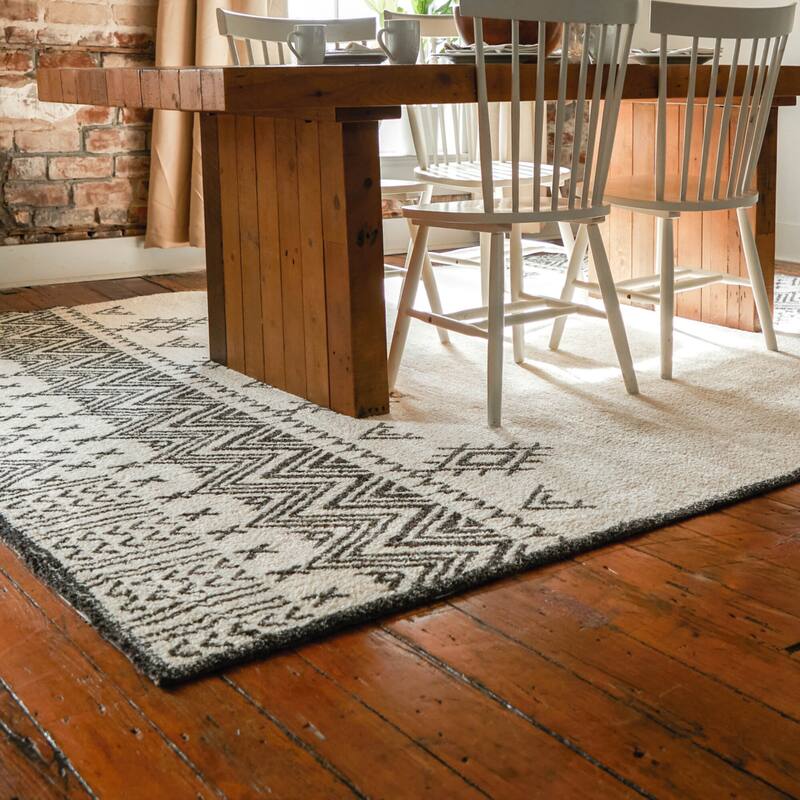 Ardennes Chevron Border Area Rug