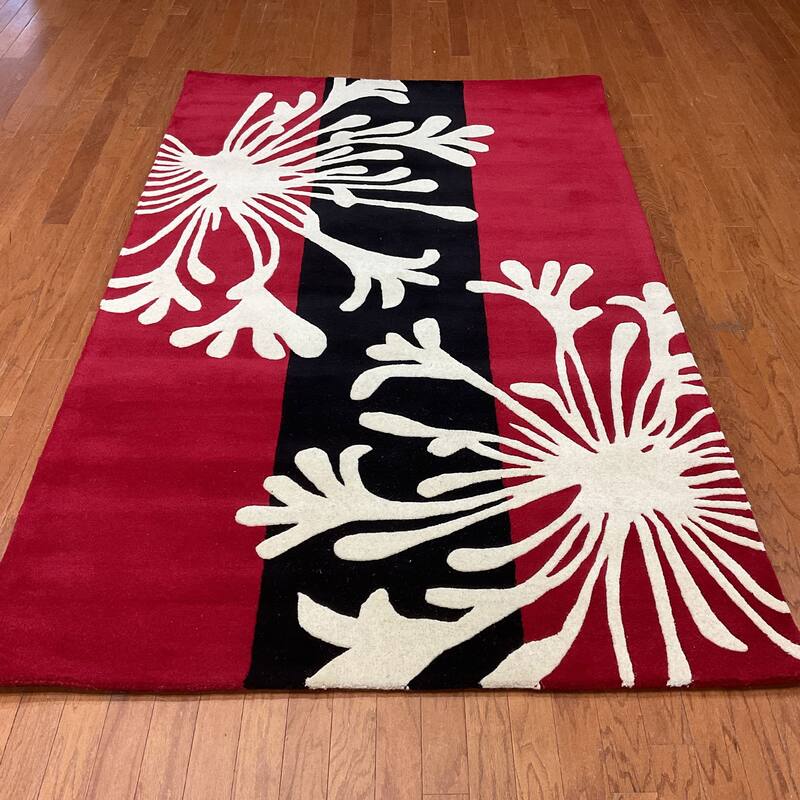 HERAT ORIENTAL Handmade Graphic Tibetan Wool Rug - 5' x 8'