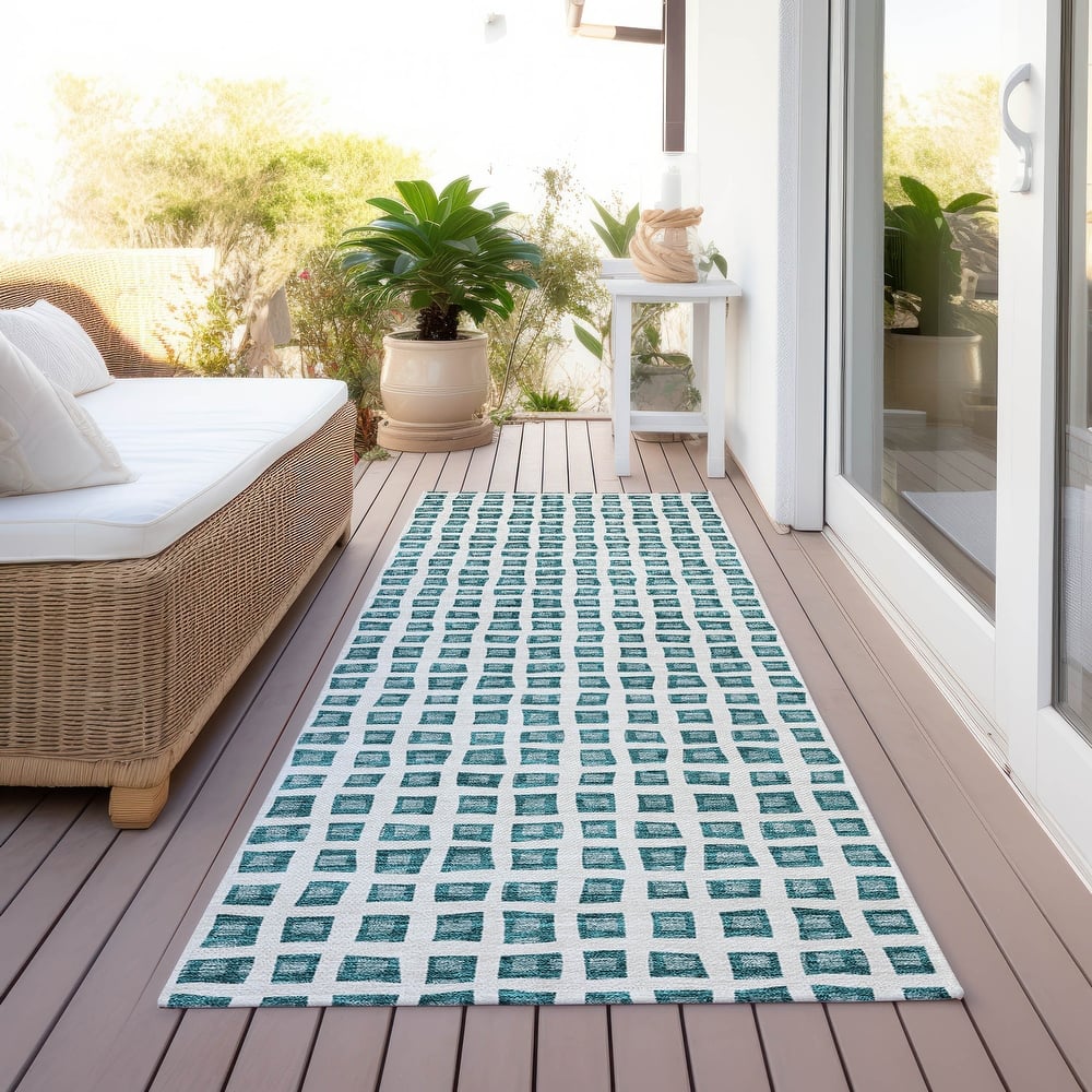 Machine Washable Indoor/ Outdoor Chantille Squared Rug
