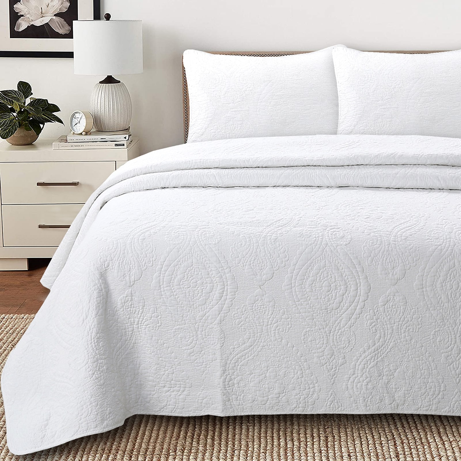 Gracewood Hollow Golding Medallion Cotton Solid (White, Ivory or Gray) Quilt Bedding Set