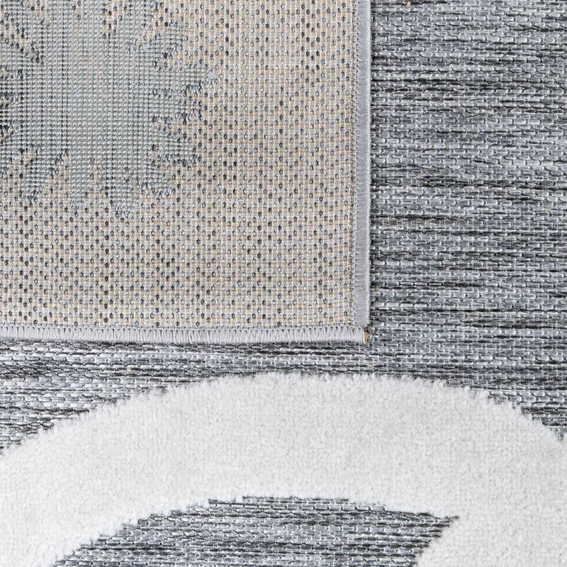 Round Kids Rug Llama Motif with Contour Cut in Mottled Grey