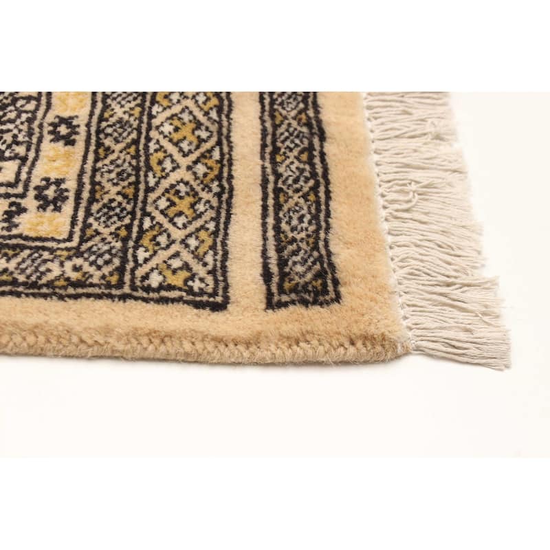ECARPETGALLERY Hand-knotted Peshawar Bokhara Beige Wool Rug - 4'2 x 6'1