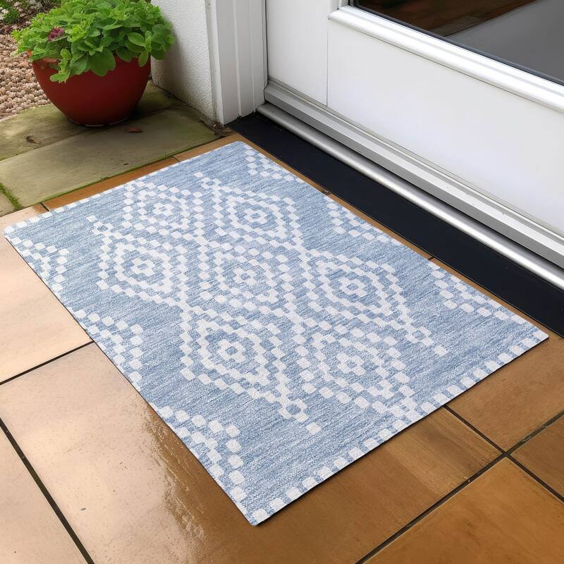 Machine Washable Indoor/ Outdoor Chantille Moroccan Boho Rug - Denim - 1'8" x 2'6"