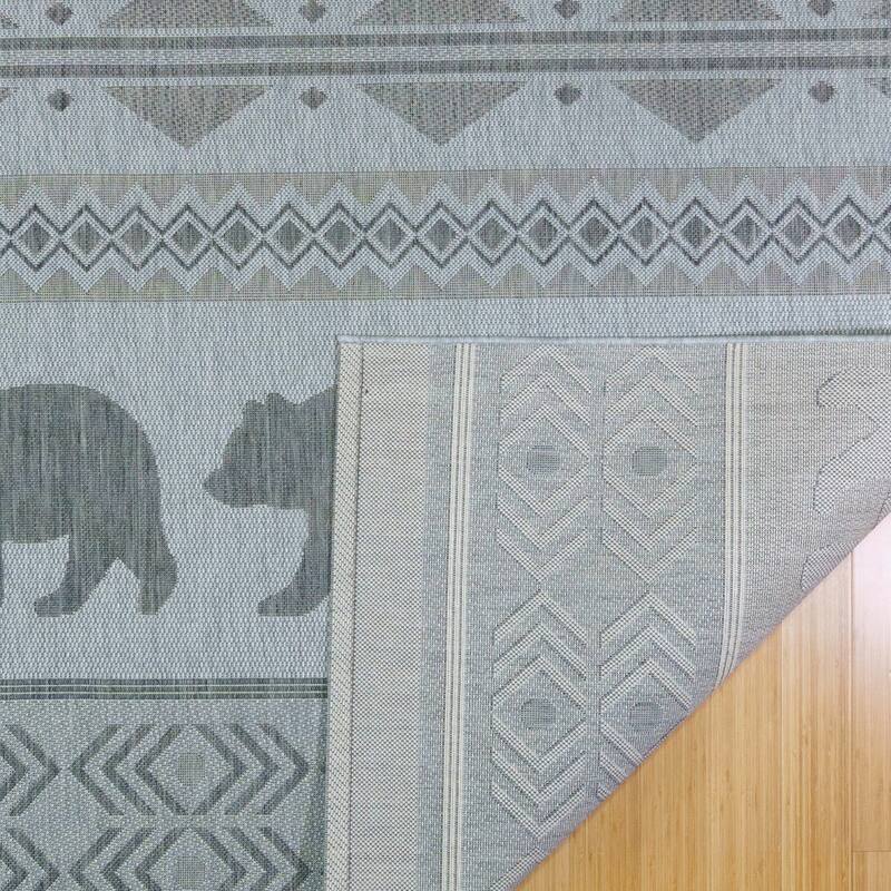 Gertmenian Paseo Orin Ash Grey Rustic Tribal Bear Indoor/ Outdoor Area Rug