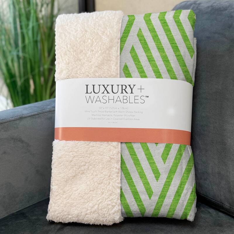 Premium Machine Washable Contemporary Geo Sherpa Throw Blanket