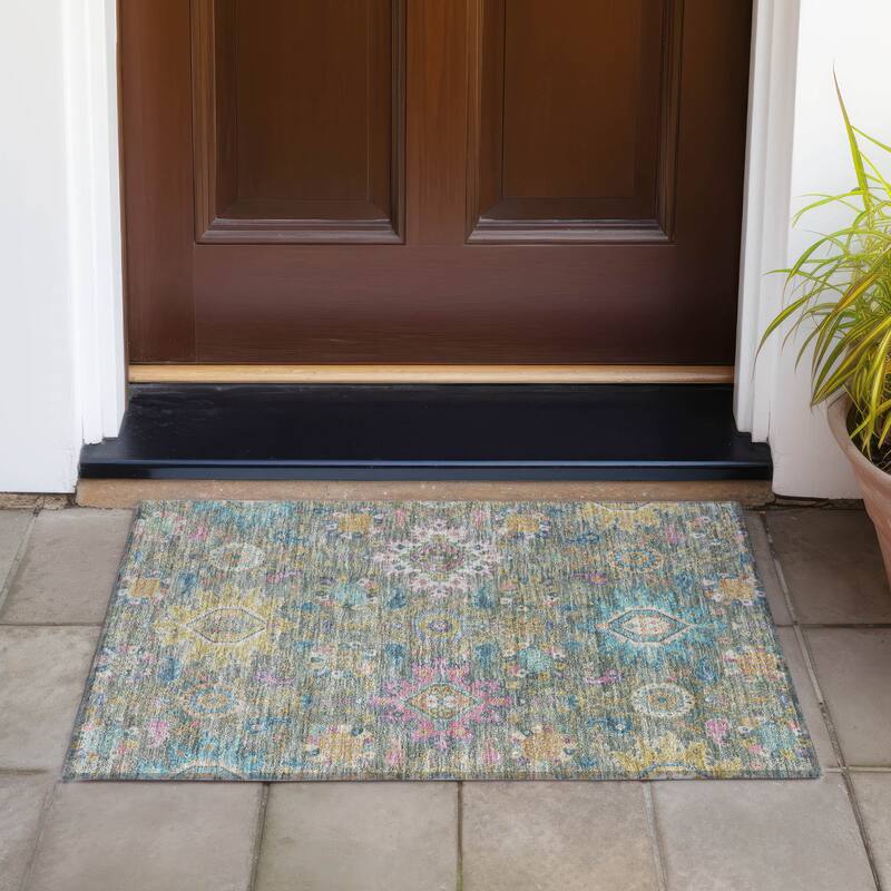 Machine Washable Indoor/Outdoor Boho Traditional Chantille Rug - Aloe - 1'8" x 2'6"