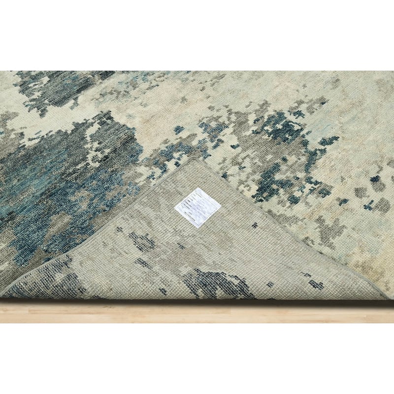 Hand Knotted Gray Tibetan Wool Modern Oriental Area Rug - 7' 10'' x 9' 11''