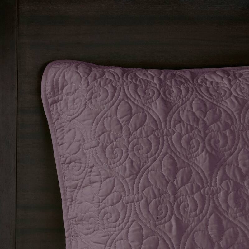 Madison Park Mansfield Reversible Oversized 3-piece Solid Texture Bedspread Quilt Set with Matching Shams