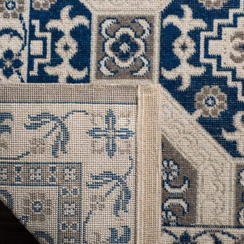 SAFAVIEH Patina Bernadine Traditional Oriental Rug