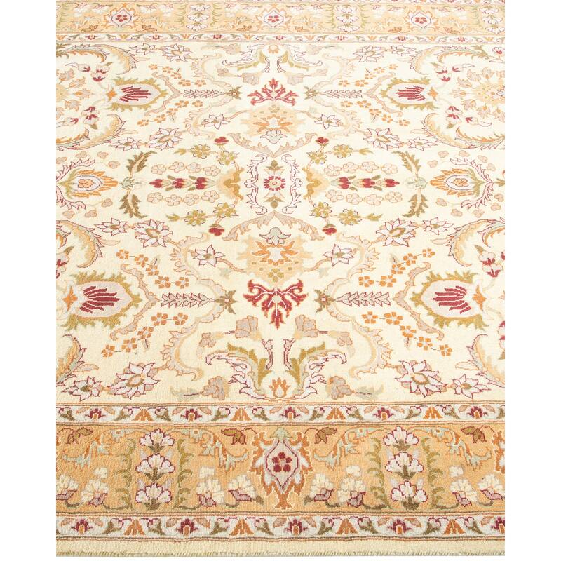Overton Handknotted Wool Traditional Oriental Ivory Area Rug - 4' x 6'