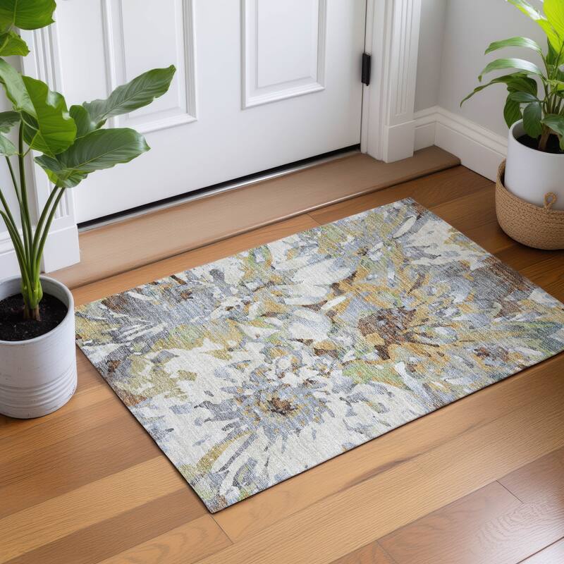 Machine Washable Indoor/ Outdoor Abstract Floral Chantille Rug
