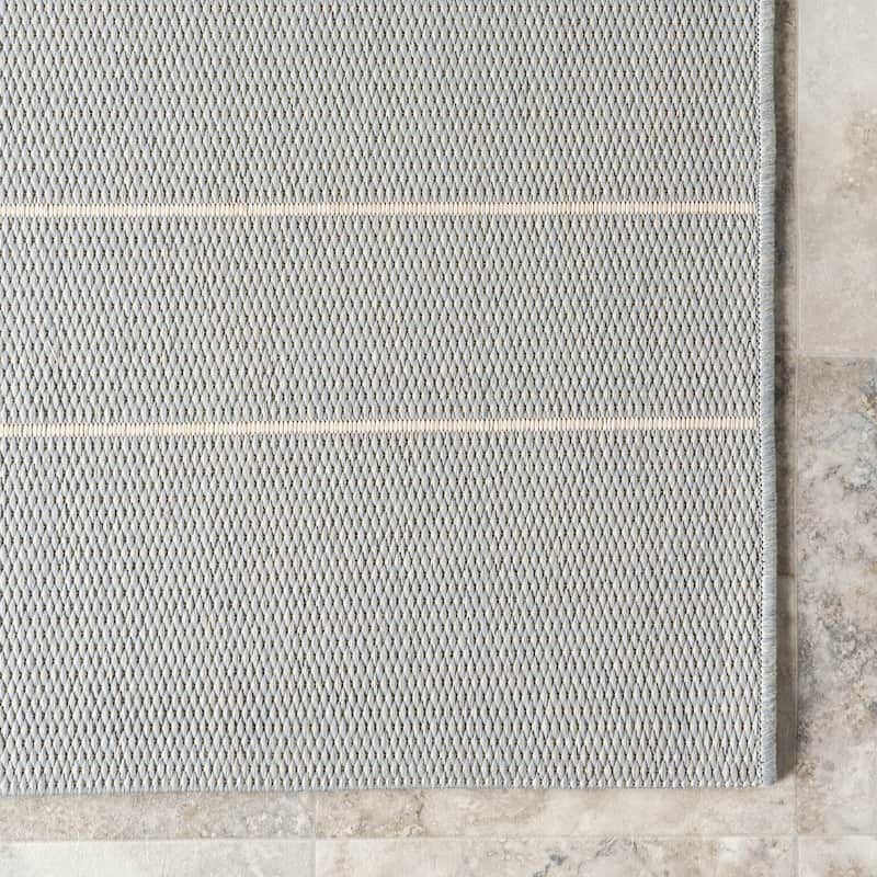 Nuloom Sharyl Modern Striped Indoor/Outdoor Area Rug