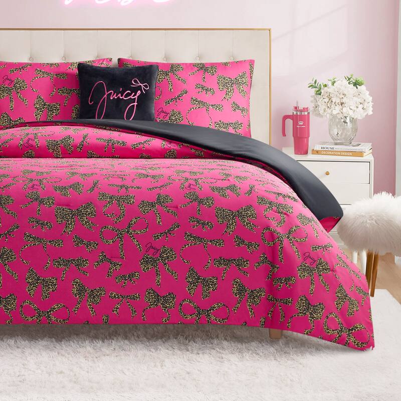 Juicy Couture Solid Plush Reversible Cheetah Bows Comforter Sets - King - Black/Hot Pink