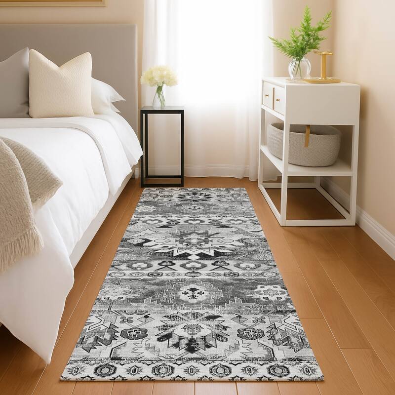 Machine Washable Indoor/ Outdoor Traditional Hudson Chantille Rug