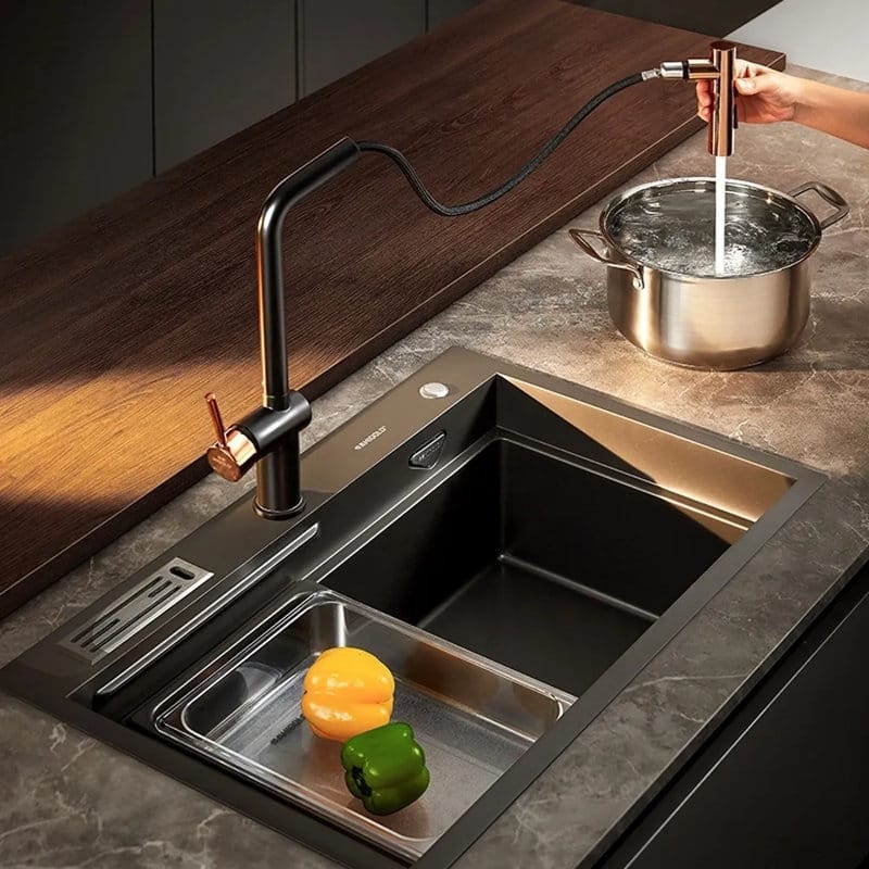 HIGOLD Kitchen Faucet with Pull Down Sprayer, Cold & Hot Water Function