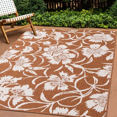 Orange Cream Reversible Floral Indoor/Outdoor Area Rug
