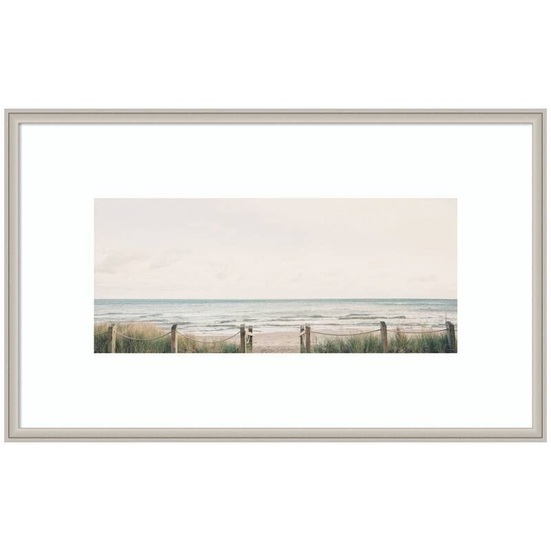 Kate and Laurel Pale Sky by Emiko and Mark Franzen F2 Images Framed Wall Art Print - 42 x 26 - Silver