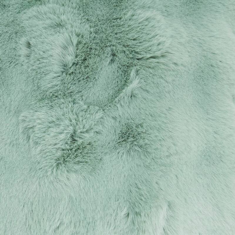 Plush Faux Fur Throw Pillow - Ultra-Soft Textured Accent for Sofa, Bed & Cozy Layered Styling