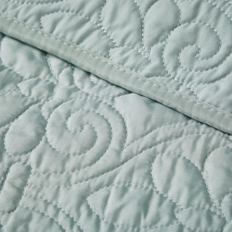 Madison Park Mansfield Oversized Quilted Throw - Seafoam