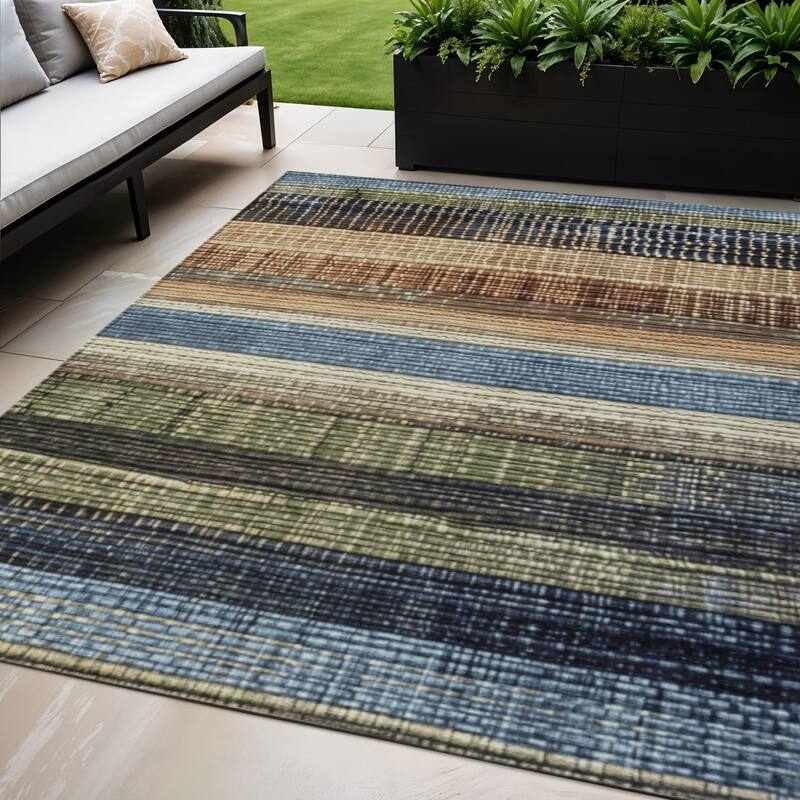HomeRoots Striped Transitional Rectangle Outdoor Rug - 5' X 8'