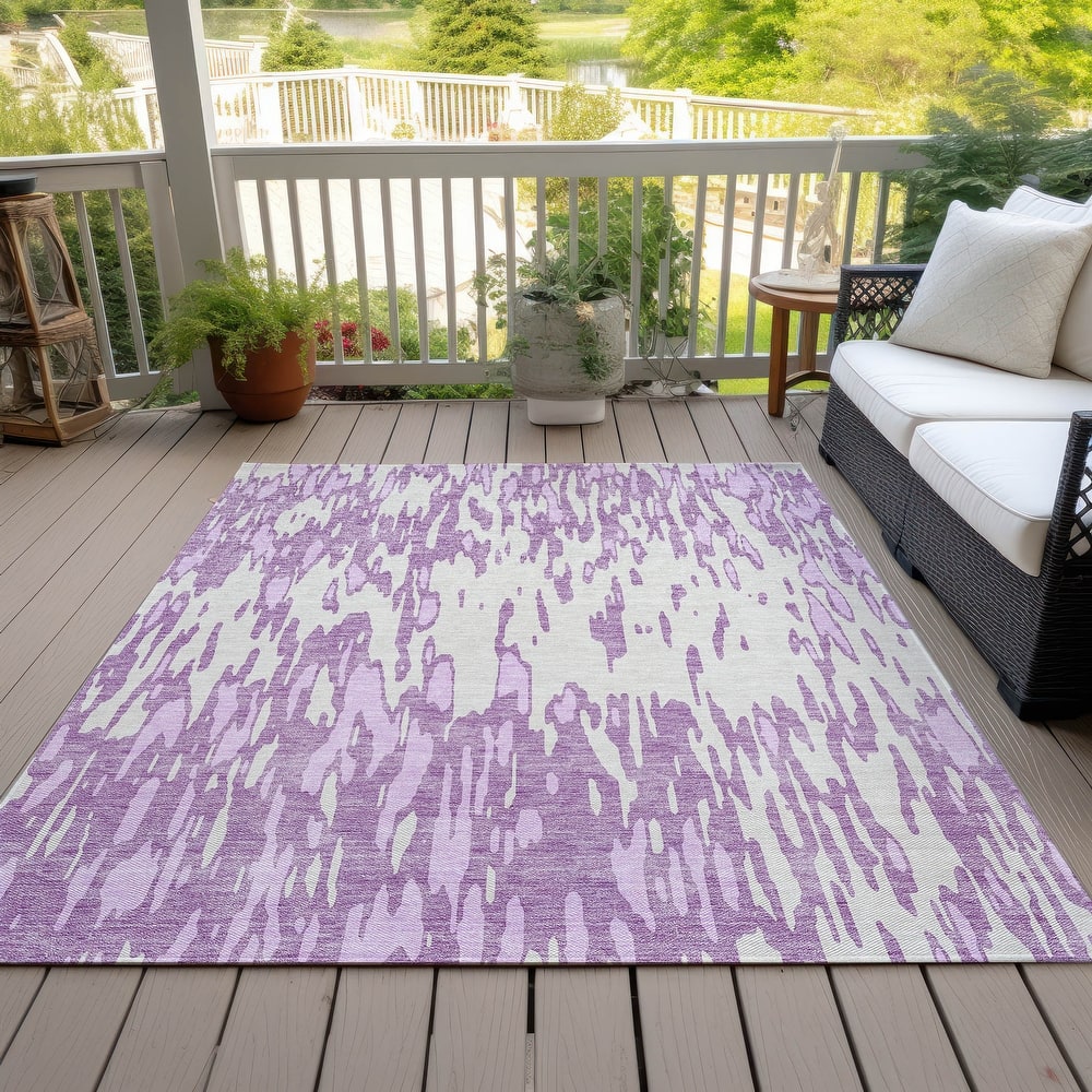 Machine Washable Indoor/ Outdoor Abstract Chantille Rug