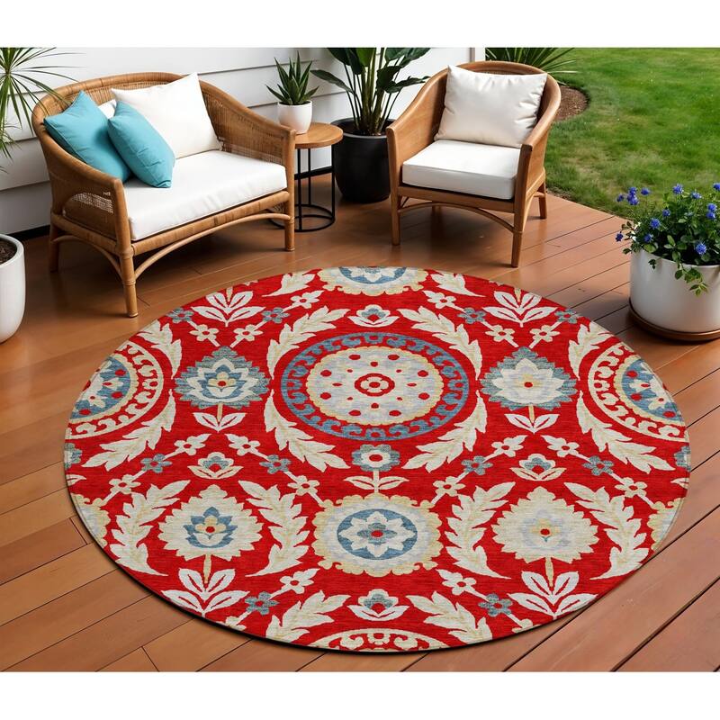HomeRoots Floral Transitional Rectangle Outdoor Rug - 8' Round
