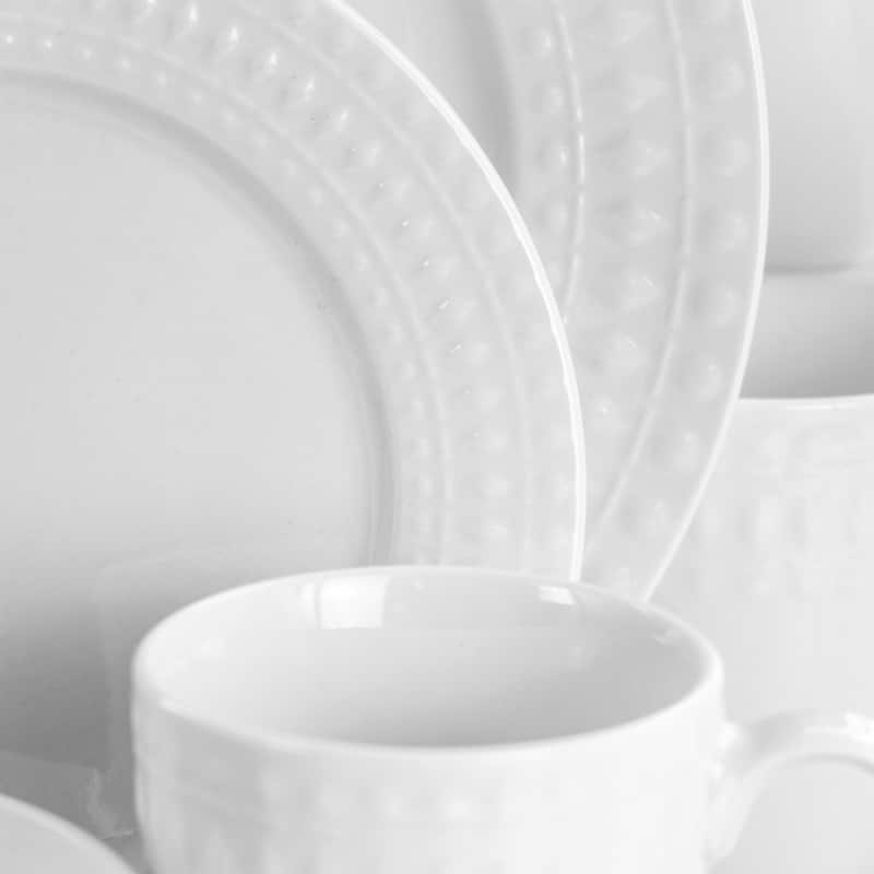 Verona 16 Piece Round Porcelain Dinnerware Set in White