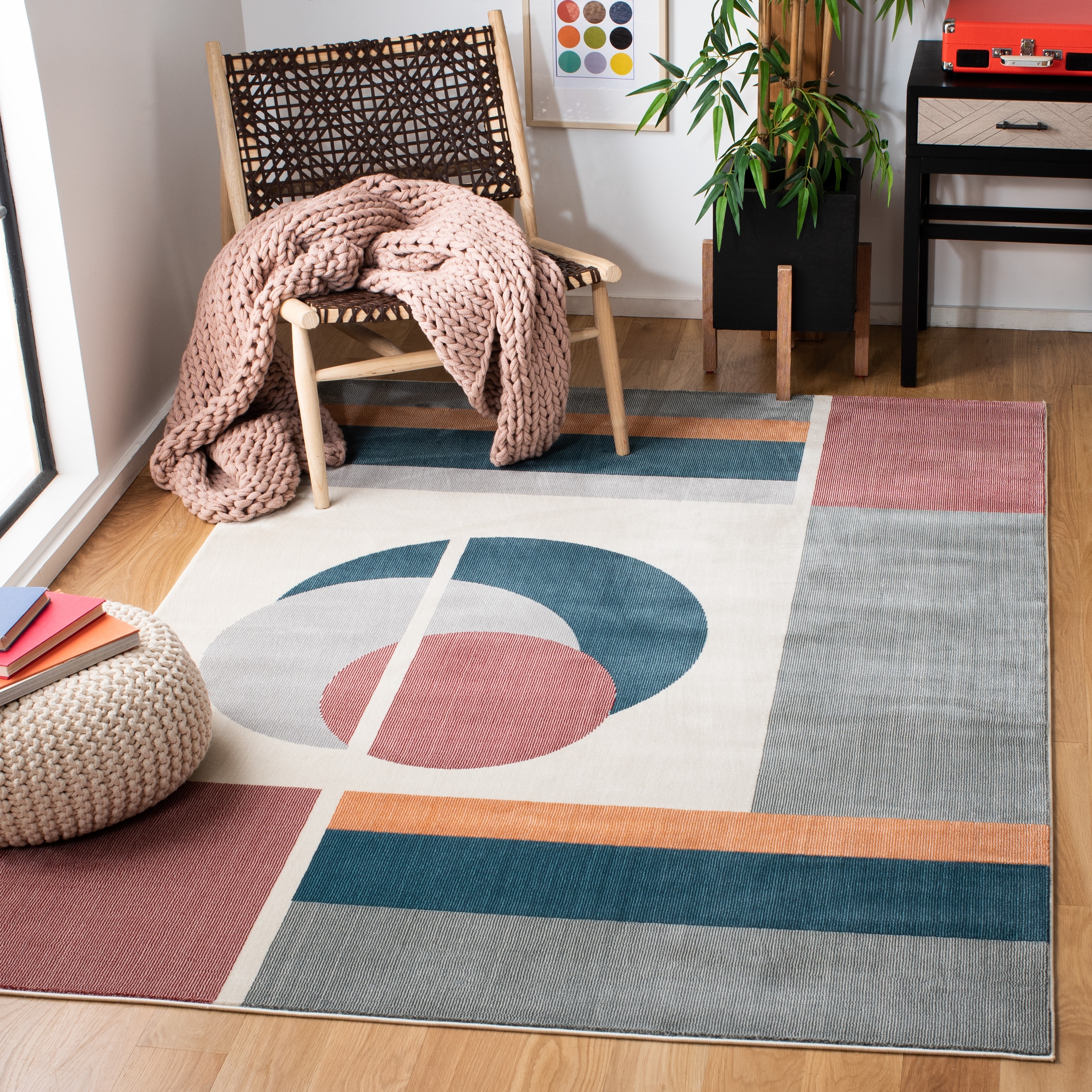 SAFAVIEH Orwell Lyla Mid-Century Modern Rug