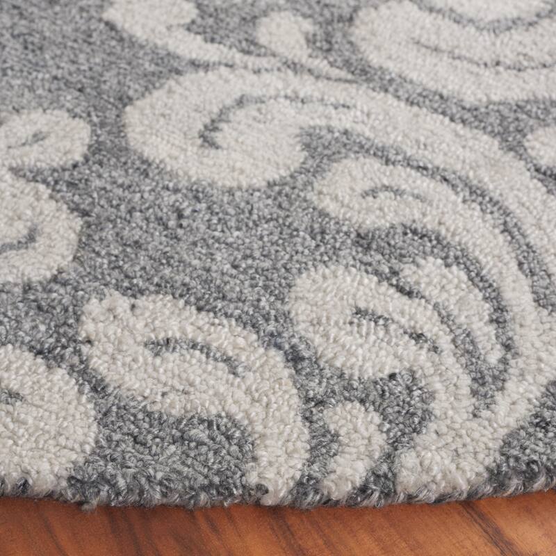 SAFAVIEH Handmade Anatolia Johanneke Traditional Wool Rug