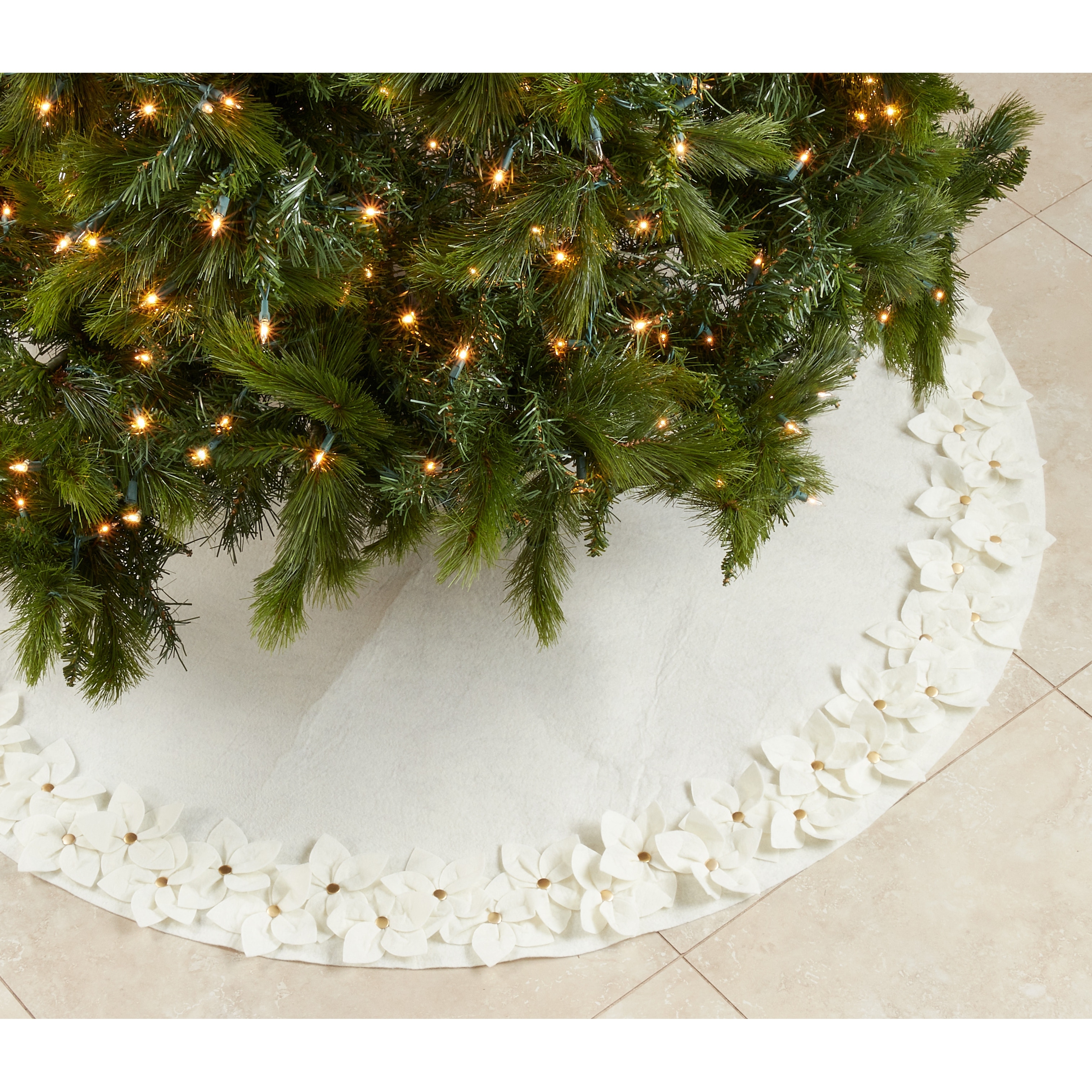 Christmas Tree Skirt With Felt Flower Design