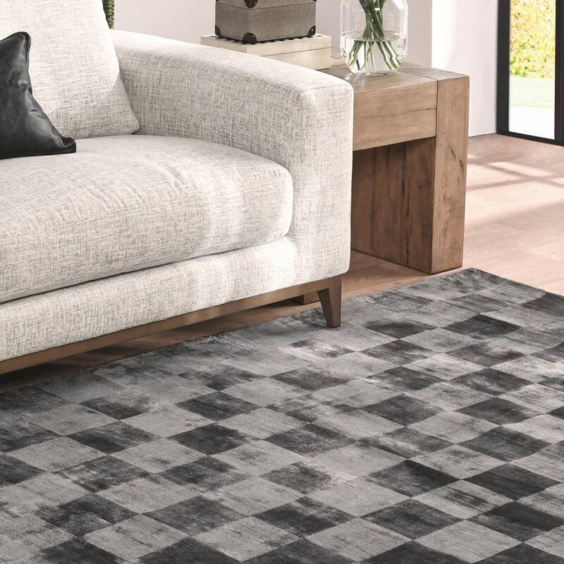 Villa by Classic Home Berlin Handwoven Checkered Area Rug