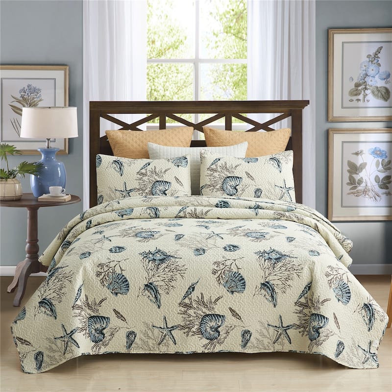 Vintage Rose Reversible Quilt Set, Bedspread, Coverlet - Beach Shell - Queen