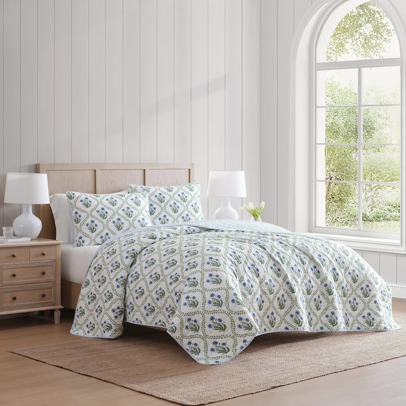 Martha Stewart Chloe Green Cotton Reversible Quilt Set