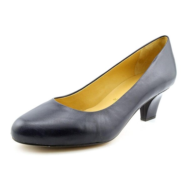 Trotters Penelope Women W Round Toe Leather Heels