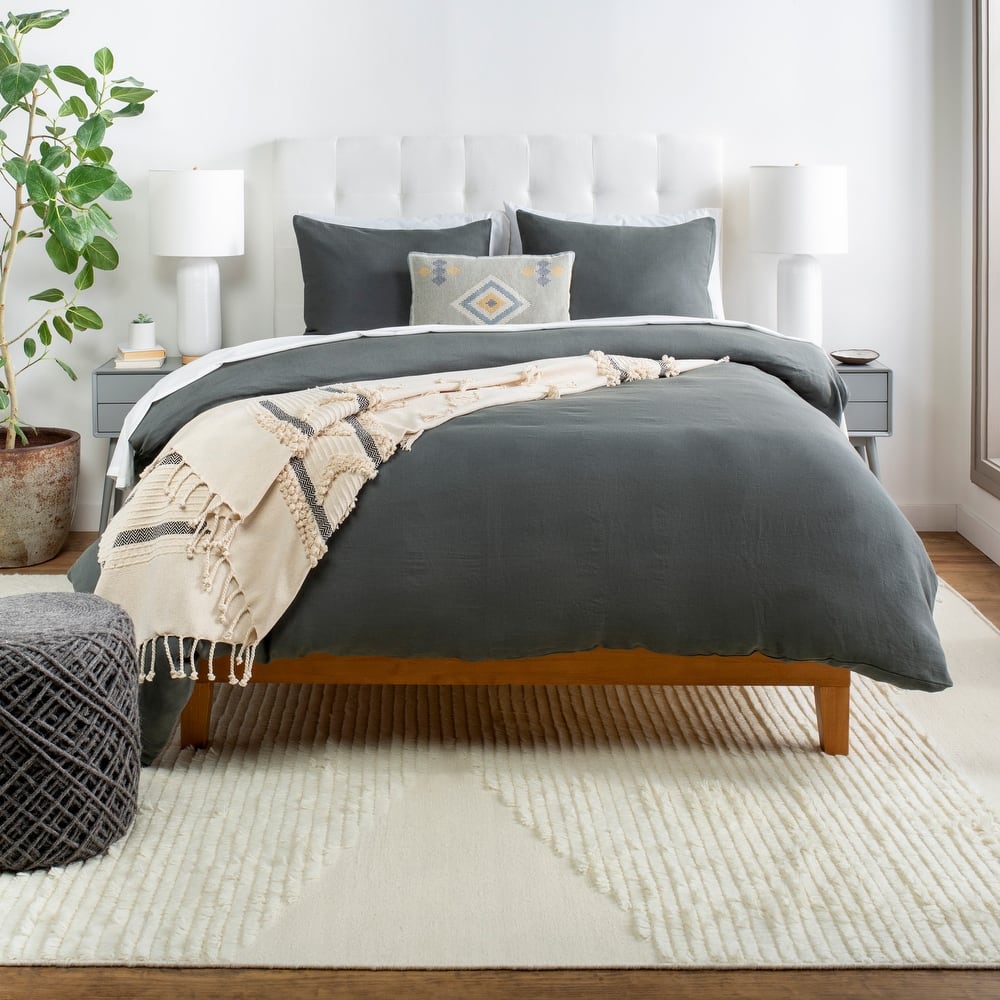 Livabliss Suzzy Solid Linen Duvet Cover Set