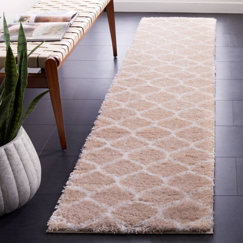 SAFAVIEH, Tahoe Shag Lisl Trellis 1.2-inch Thick Rug - 2' x 9' Runner