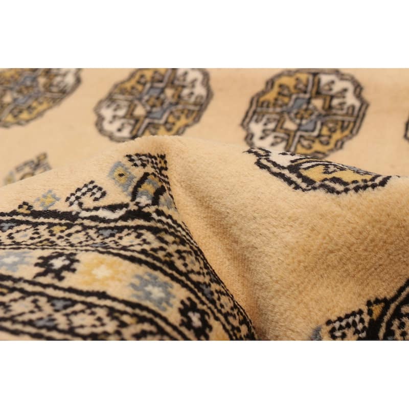 ECARPETGALLERY Hand-knotted Peshawar Bokhara Ivory Wool Rug - 5'9 x 8'3