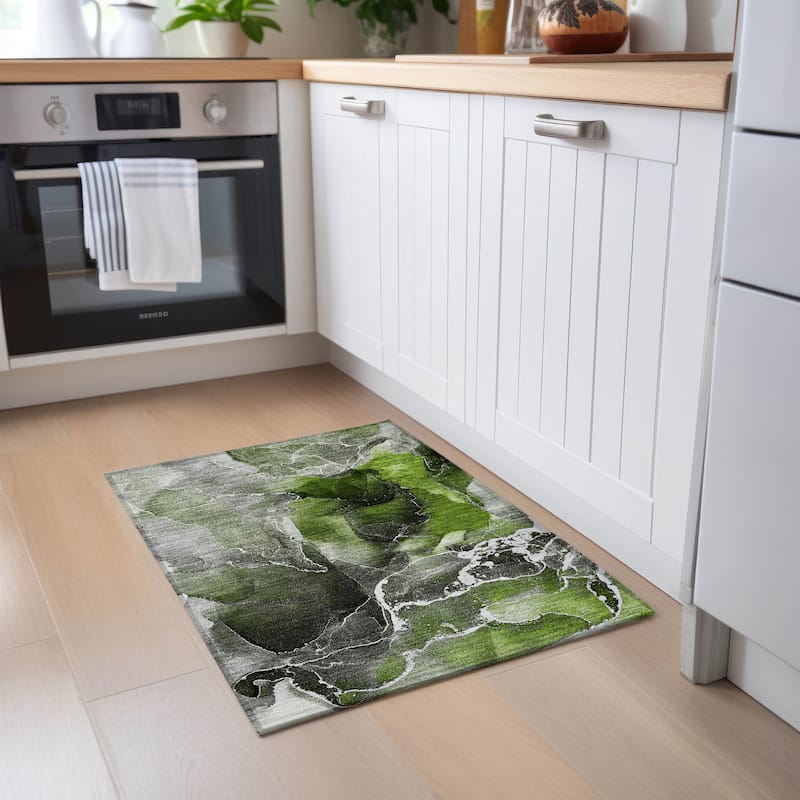 Machine Washable Indoor/ Outdoor Chantille Abstract Green Rug - Green - 1'8" x 2'6"