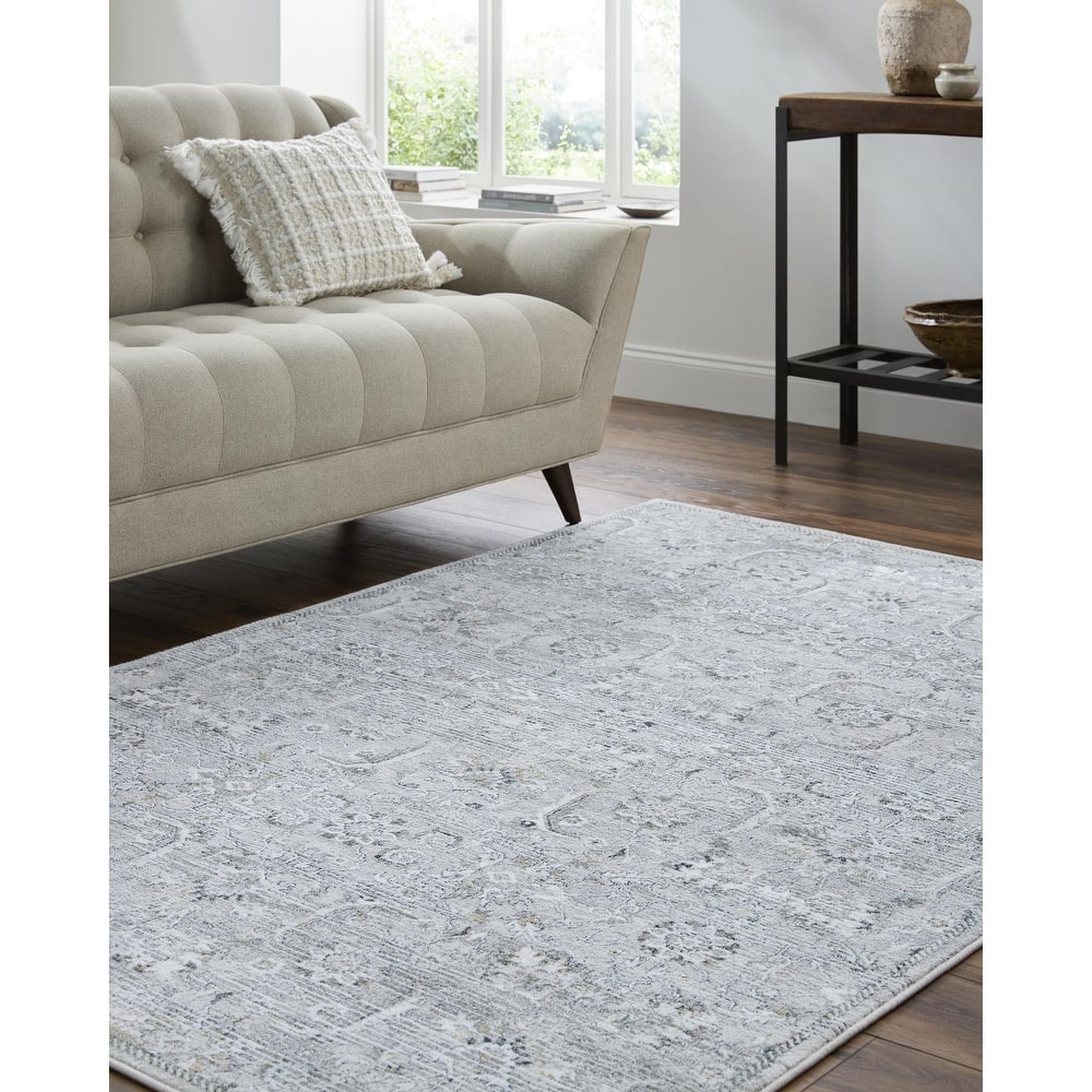 Livabliss Lorenz Traditional Medallion Area Rug