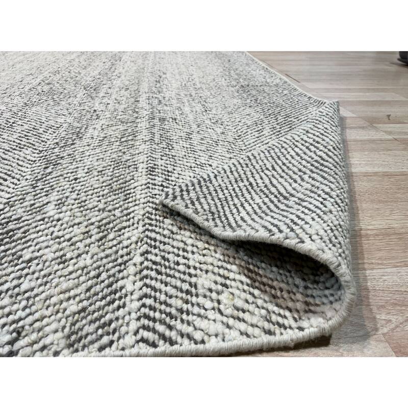 Hand-Knotted Wool Red/Navy Area Rug, 10' x 14', Stylish Soft Texture for Bedrooms or Living Spaces - L